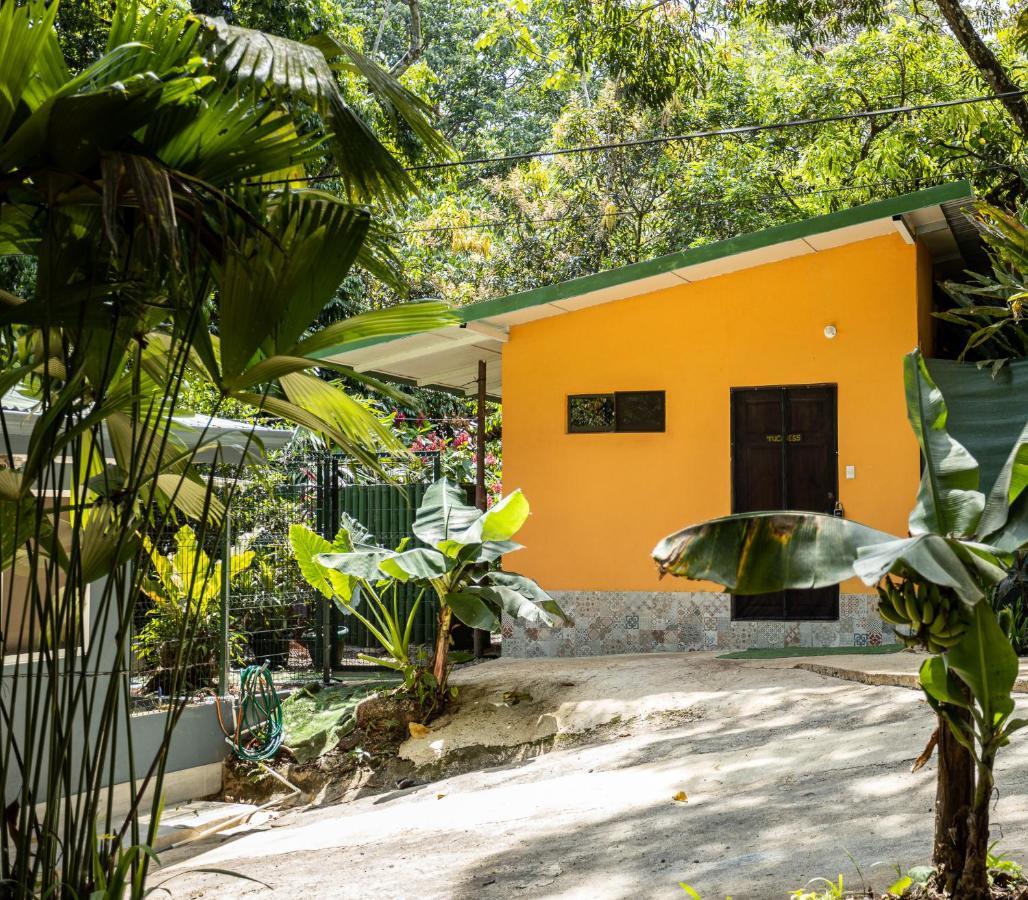 Casa Tucanes Мануэль-Антонио Экстерьер фото